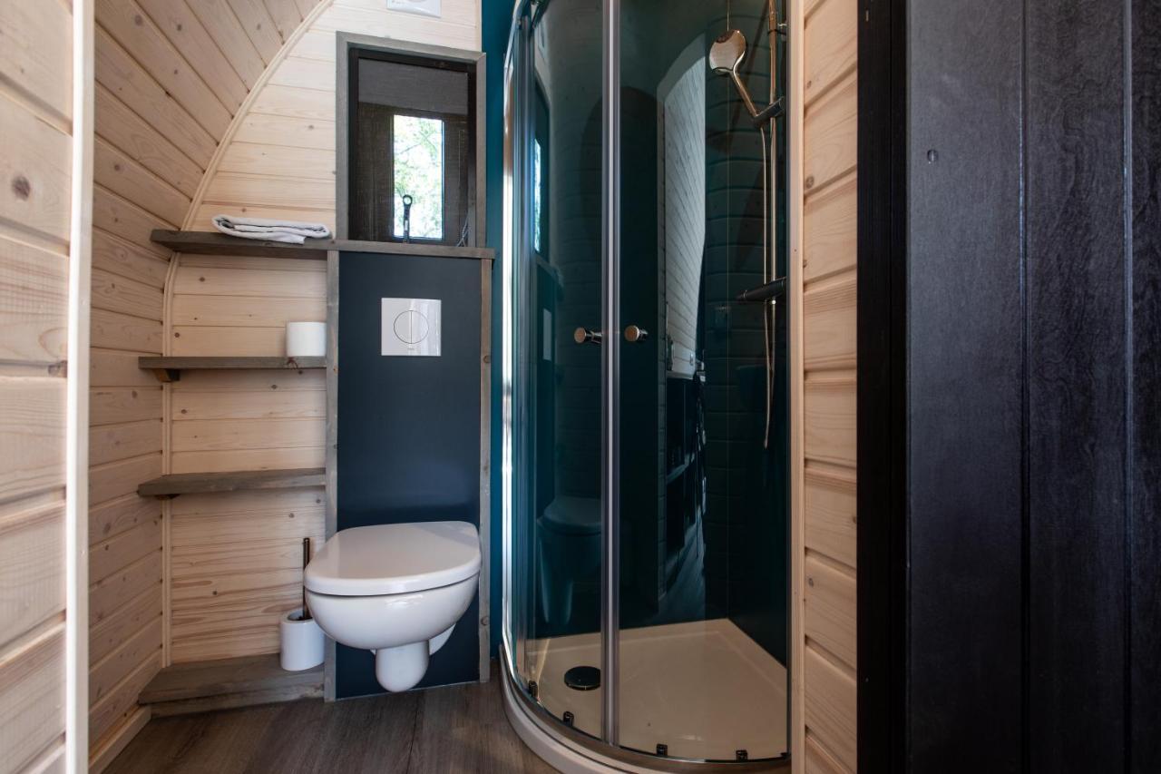 Pod Huisje Met Hottub Доккум Экстерьер фото