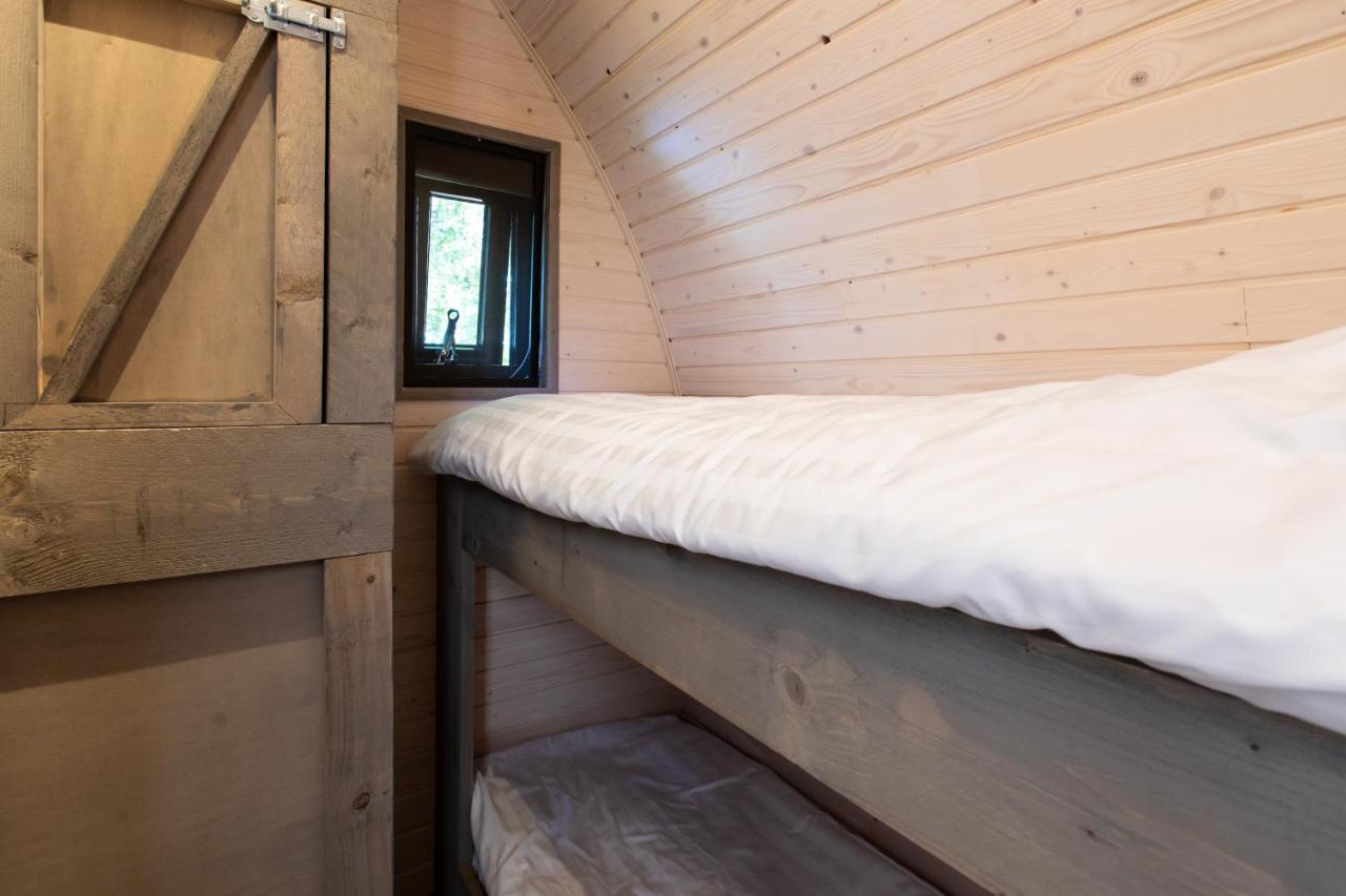 Pod Huisje Met Hottub Доккум Экстерьер фото